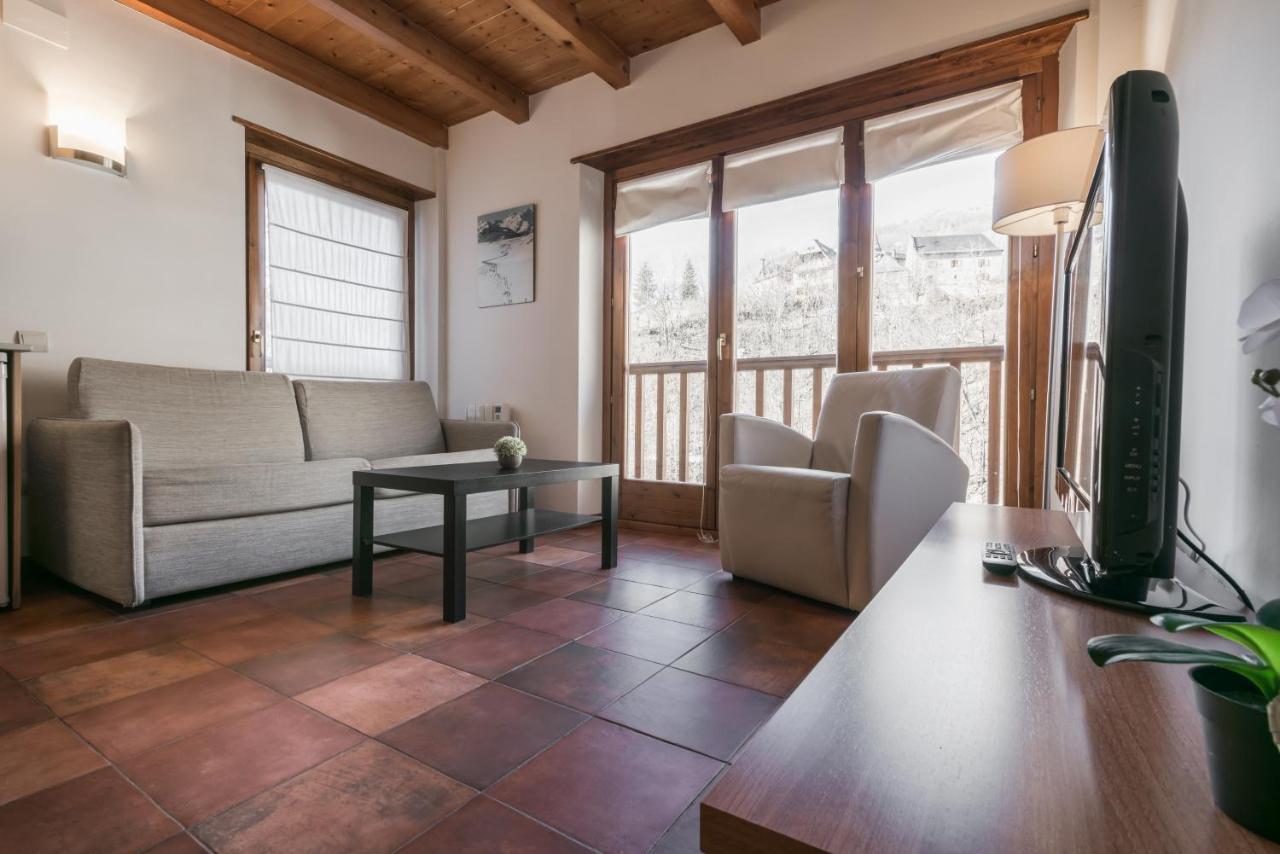 Apartamentos Snoe Mont Romies Unhola Salardú Extérieur photo