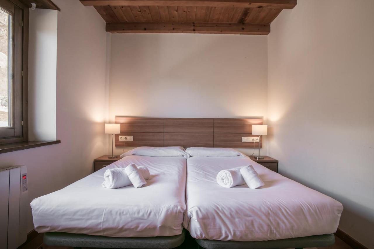 Apartamentos Snoe Mont Romies Unhola Salardú Extérieur photo
